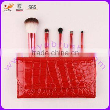 5Pcs Mini Red Cosmetic Brush Set With Pouch