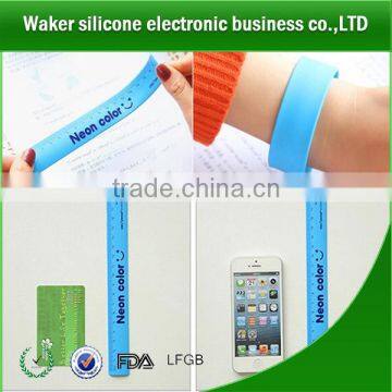 Snap Silicone Bracelet With Ruler,silicone slap wristband ,silicone slap ruler