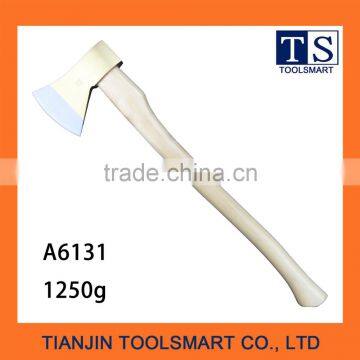 hatchet with wooden handle A6131 1250g