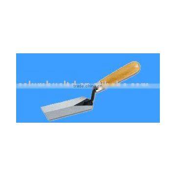 BRICKLAYING TROWEL