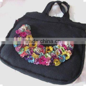 Best Selling Beautiful Flowers Decorated Felt Hand Bag