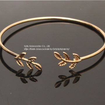 Fashion Jewelry Leaf Open Bangle photo-4