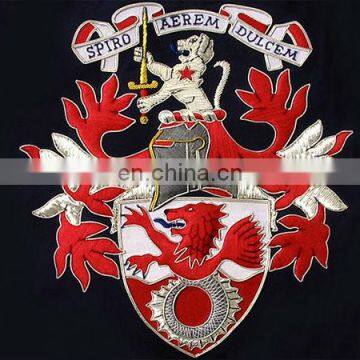 Coat of Arms | Family Crest | Silk thread and silver bullion wire embroidery Family Crest