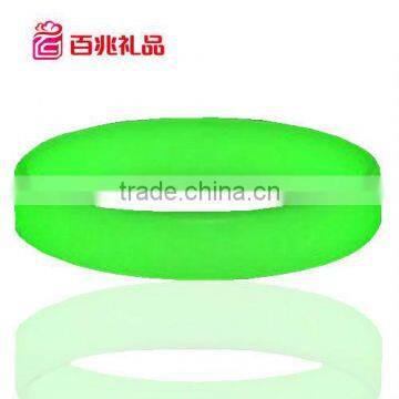 Cheap custom fluorescent glowing silicone bracelet,custom different size,logo silicone bracelet