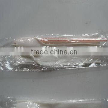 Disposable plastic forks automatic shrink wrapping machine