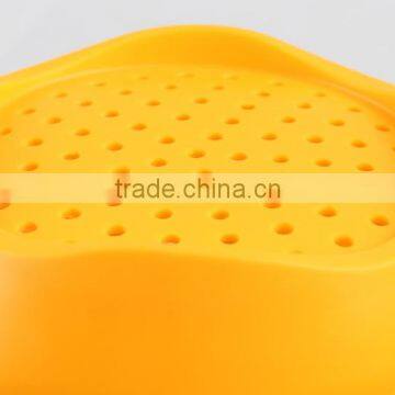 Innovative Kitchen Tools Collapsible Silicone Fruit Stainer Colander photo-6