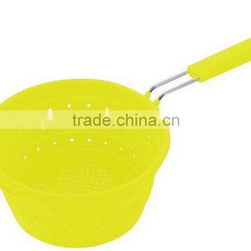 Food grade Silicone kitchen utensil collapsible silicone colander strainer with stainless steel handle