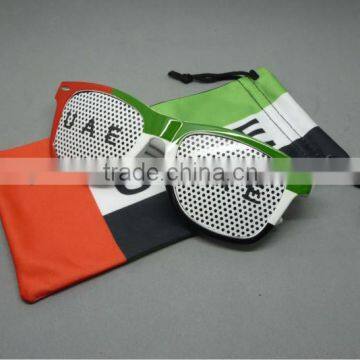 2014 Wholesale New Style Pinhole Glasses Printed Sunglasses With Pinhole Sticker Printing Custom Logo Sunglasses BSP2836
