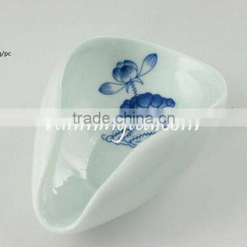 Blue & White Porcelain "Lotus Painting" Tea Presentation Vessel Cha He