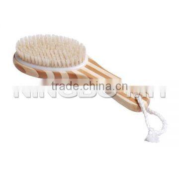 Long Bamboo Bath Brush With Natural Bristles