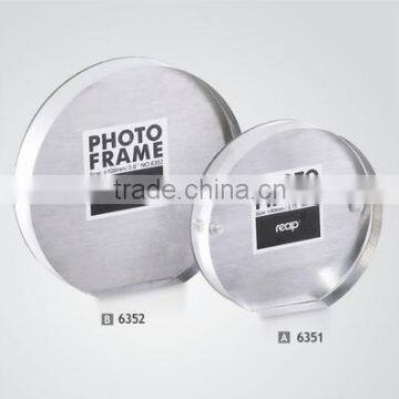 Wholesale Custom Handmade Round Shape Acrylic Photo Frame