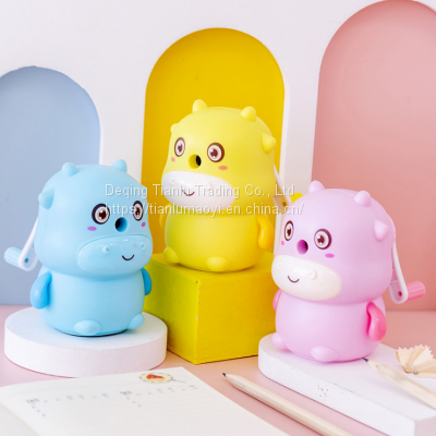 Creative Student Supplies Cute Pencil Sharpener Cartoon Children Stationery Hand Pencil Sharpener Kindergarten Gift Pencil Sharpener photo-2