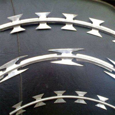 Customizable Sharp Barbed Wire for Easy and Convenient Installation photo-3