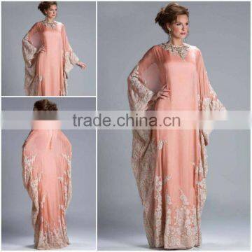 Long Chiffon Pink Lace Appliqued Arabic Evening Dresses Dubai Kaftan with Long Sleeve