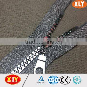 high quality wholesale shenzhen xly fancy silver chain plastic zipper