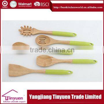 new style kitchen wood utensil wholesale wooden utensil set