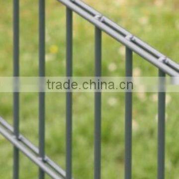 Cheap double wire mesh garden fencing