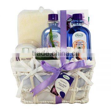 Own design label bath and body gift packing set basket