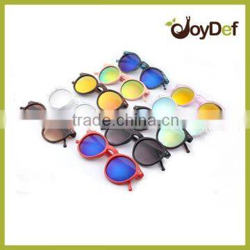 Latest fashion in eyeglasses retro cheap round transparent lens plastic china sunglasses factory