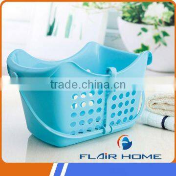 XYB9907well sale plastic basket with cloth pegs/clips