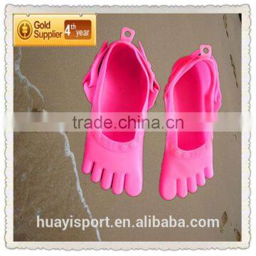 Beach/ Aqua Shoes 5 Finger Water Shoes Wholesale photo-3