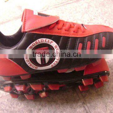 fashion stylish club football soccer shoes for men women children sport on the grass for world cup