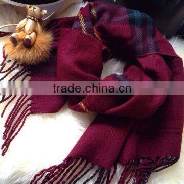 2017 Fashional Classic Young Ladies Scarf Two Colors Imitated Cashmere Material 200*65cm Wth 2 Pockets and Tassels Girl Muffler photo-4