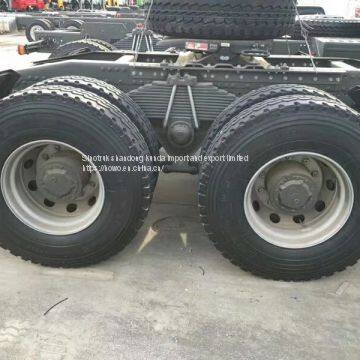 6x4 Sinotruk Howo Right Driving Tractor Truk for Sale 371HP photo-4