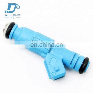 4 holes Fuel Injector 0280155761 06A906031B