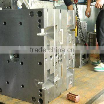 2012 Shenzhen DME Plastic Mold with Punctual Delivery