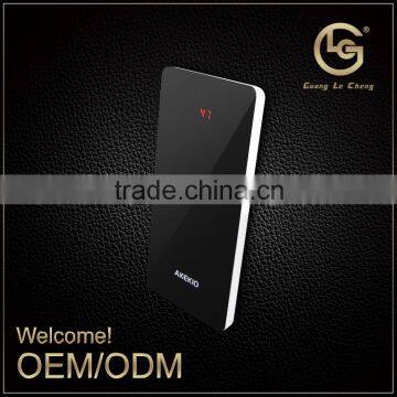 2016 China logo Customized 8000mAh portable power bank charger with 3 USB output port for mobilephone