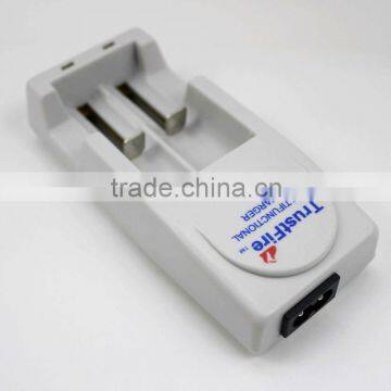 Best Selling High quality 18350/18650 Trustfire charger EU US with Low price