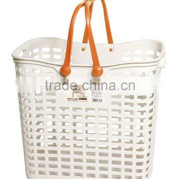 Plastic carry laundry basket