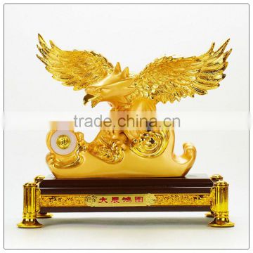 24k Golden color resin eagle statue, Hawk statue