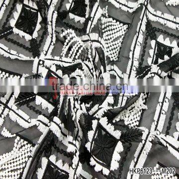 China Supplier And Manufacturer New Geometric Pattern Knitted Fabric Geometric Fashion Design photo-2