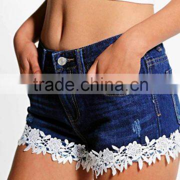 New Design Fashion Women Hotpants Crochet Trim Women Denim Shorts