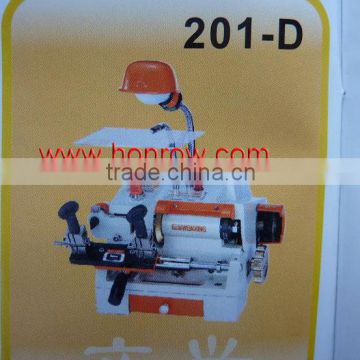 Model 201-D WenXing key cutting machine with external cutter