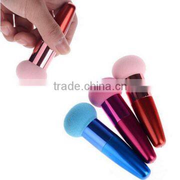 OEM New Fashion foundation&BB cream makeup powder puff brush,strong suction powder sponge cosmetic puff with handle