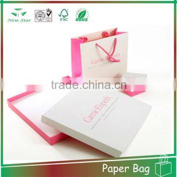 custom made luxury paper shopping gift bag with handle