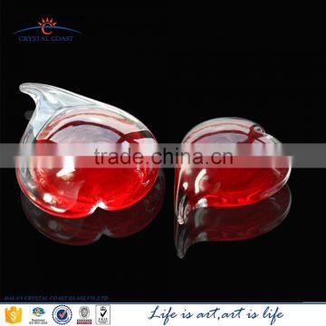 Red heart shaped wedding gift items glass ornaments,re heart shaped glass stones