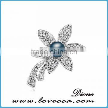 crystal brooch for garment	,Elegant fancy brooch design,Rhinestone brooch design