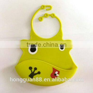 Cut design waterproof triangle silicone baby bib, eco-friendly baby bib manufacturer
