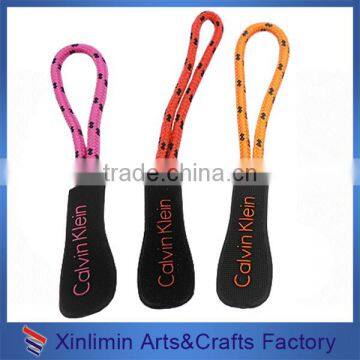 2016 various design fancy custom decorative custom carp rubber zipper slider