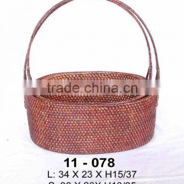 Rattan fruit basket with handle