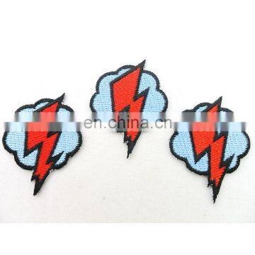 customized heart polyester embroidery patch embrodered iron patch