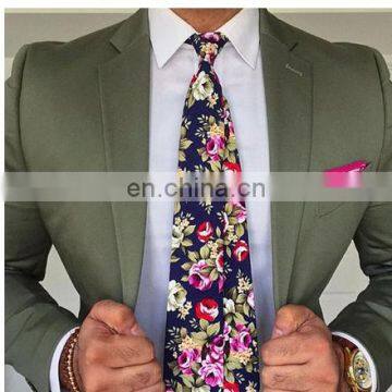 100% cotton printed navy bouquet tie