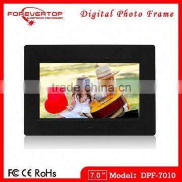 2016 China Factory Price 7 Inch Digital Wooden Photo Frames