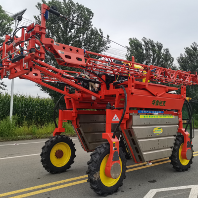 Huaxi 3WPZ-2000G Self-propelled Spray Boom Pesticide Applicator Corn Spraying Machine Manufacturer photo-2