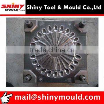 supply high quality 32 cavities plastic injection spoon mould