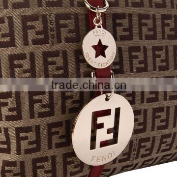 Delicate handbag hang tag